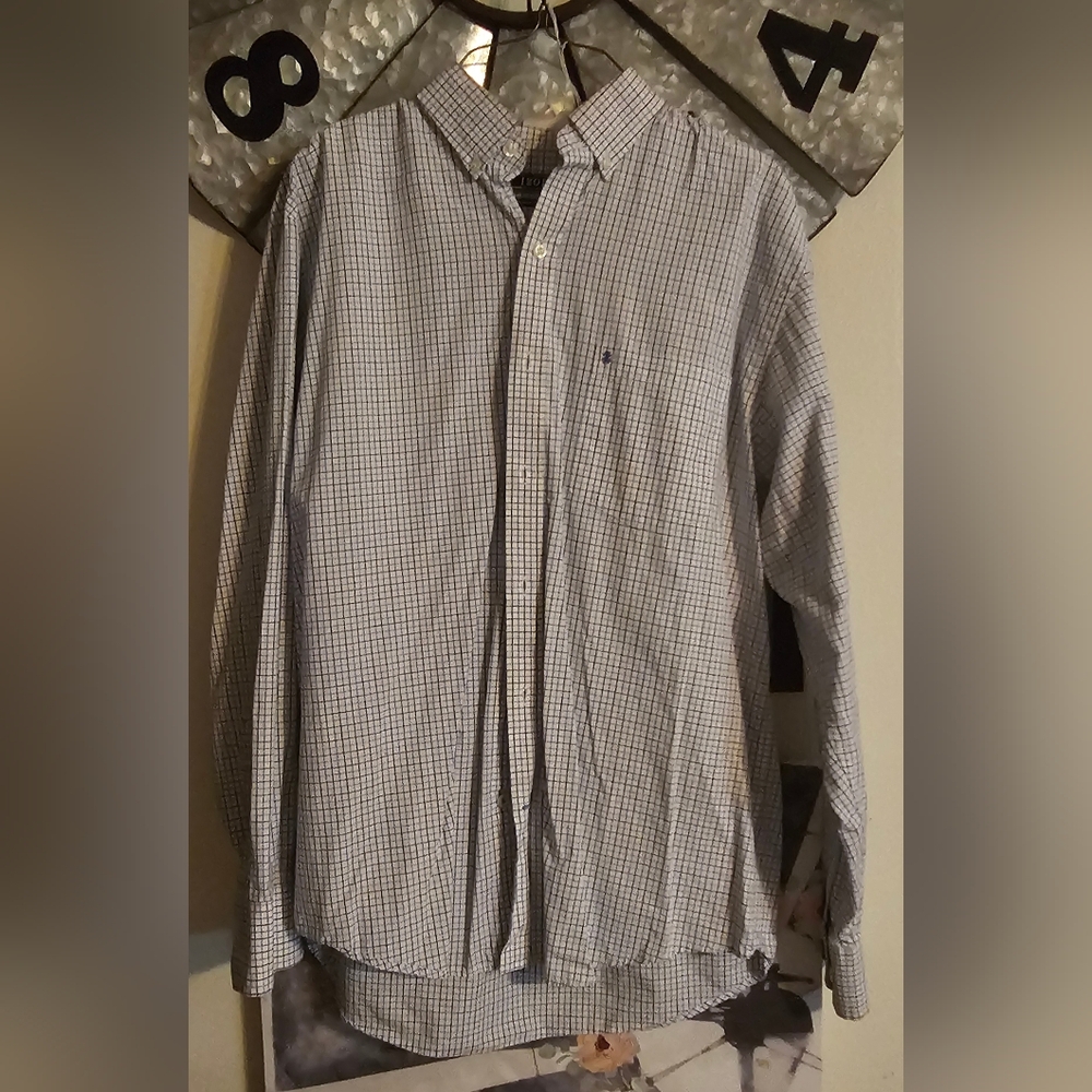 Mens Izod button-down shirt!